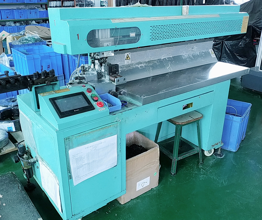 automatic wire cutting machine