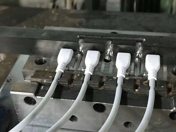 USB cable molding