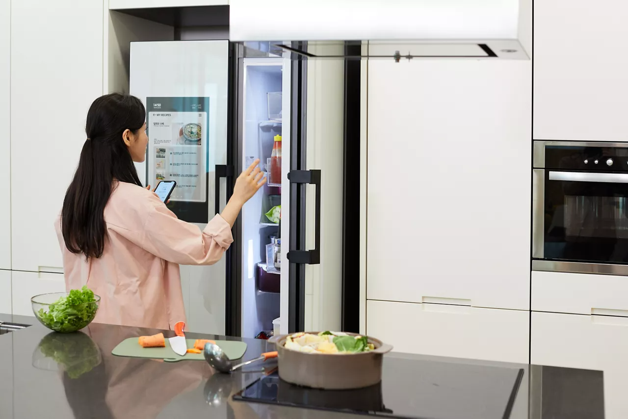 Micro-Latch Connector application in consumers