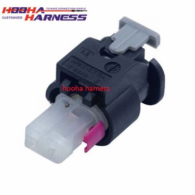 2-1718547-1 TE AMP original brand housing plastic automotive connector