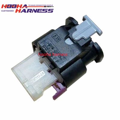 2-1718644-1 TE AMP original brand housing plastic automotive connector